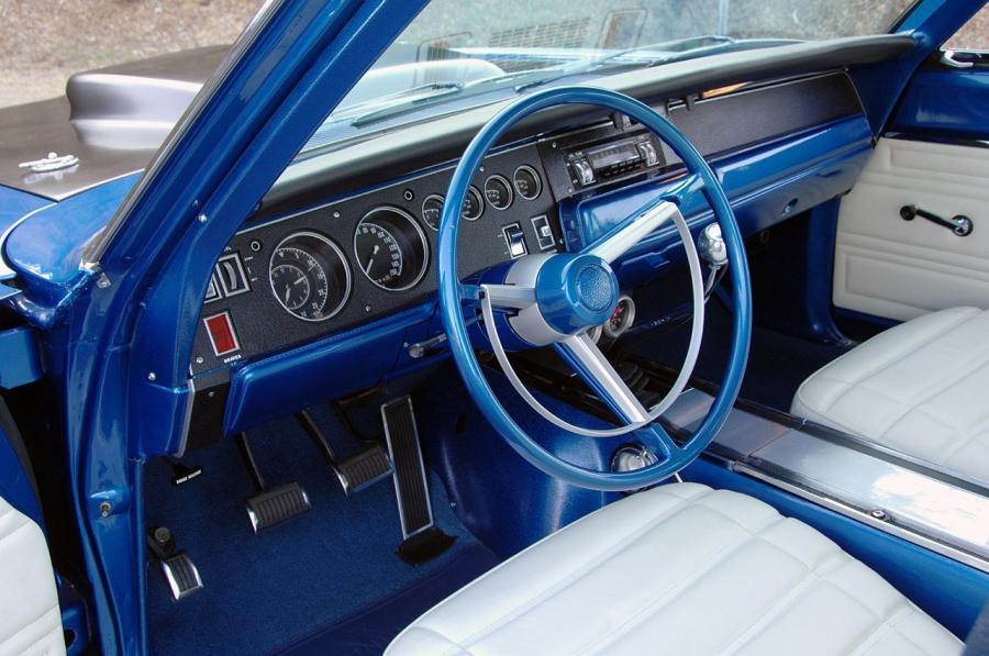  Plymouth GTX 440 Six Pack Wagon 1968 года  (фото 14 из 37)